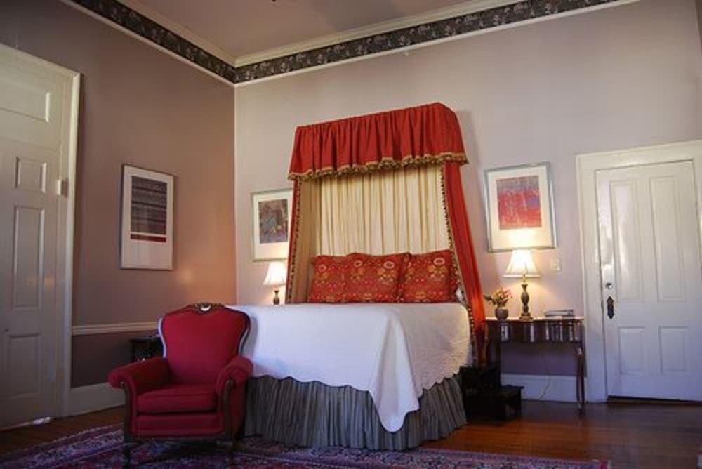 Rothschild Pound House Inn Columbus Eksteriør bilde