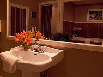 Rothschild Pound House Inn Columbus Eksteriør bilde