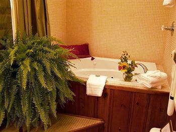Rothschild Pound House Inn Columbus Eksteriør bilde
