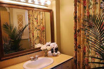 Rothschild Pound House Inn Columbus Eksteriør bilde