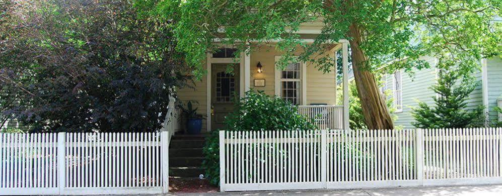 Rothschild Pound House Inn Columbus Eksteriør bilde