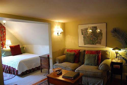 Rothschild Pound House Inn Columbus Eksteriør bilde