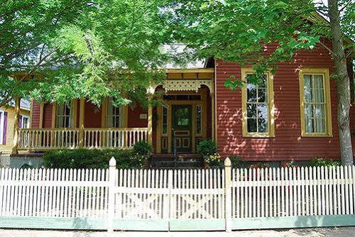 Rothschild Pound House Inn Columbus Eksteriør bilde